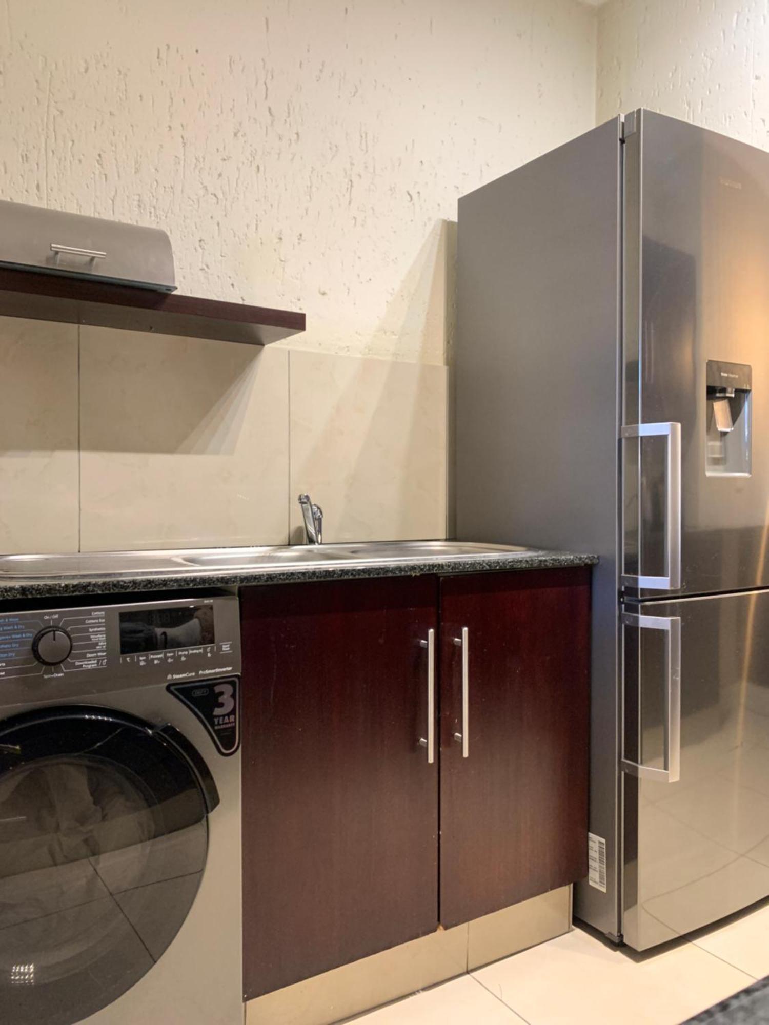 Privatunterkunft Two Bedroom In Sandton 2,5km From Sandton