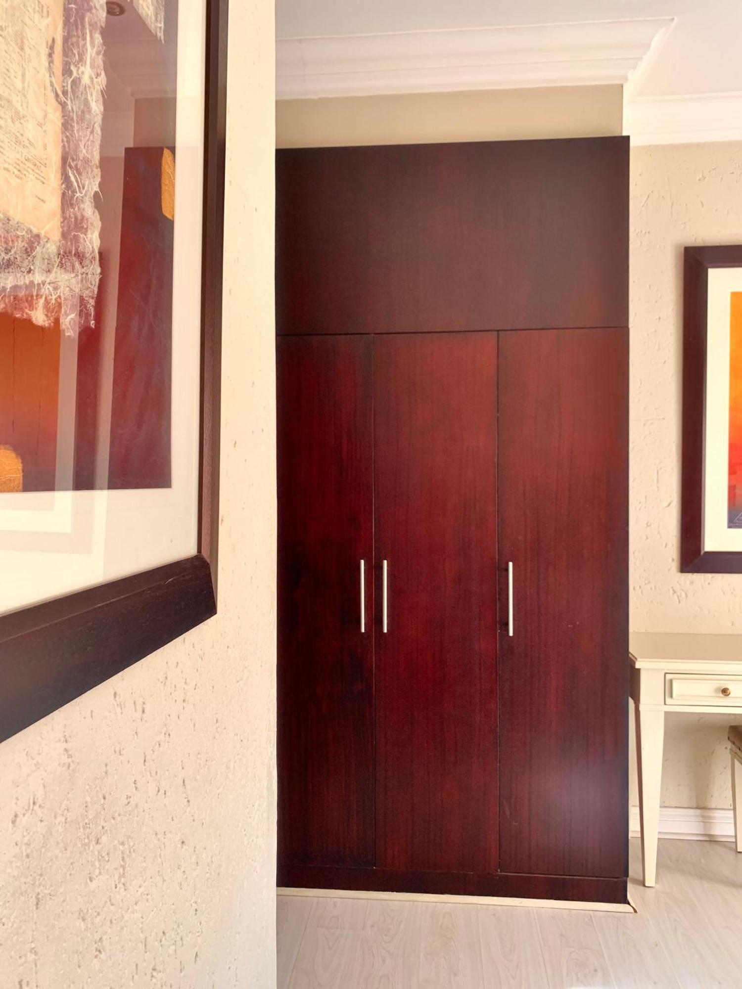 Two Bedroom In Sandton 2,5km From Sandton *